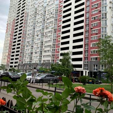 Продаж квартири 1 кім 46м 2пов. Позняки вул. Драгоманова 2