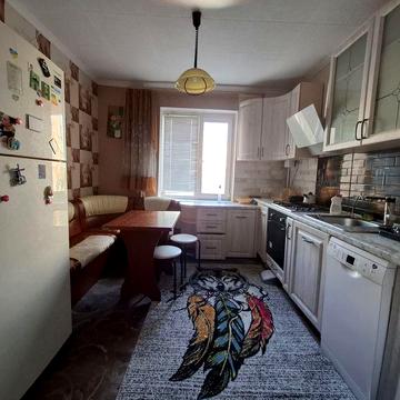 ПРОДАЮ 3х кв.Намыв р-н ТЦ " Таврия"