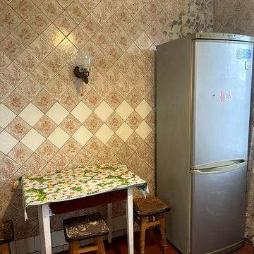 Здається в оренду 2х кімнатна квартира . Зупинка Школа