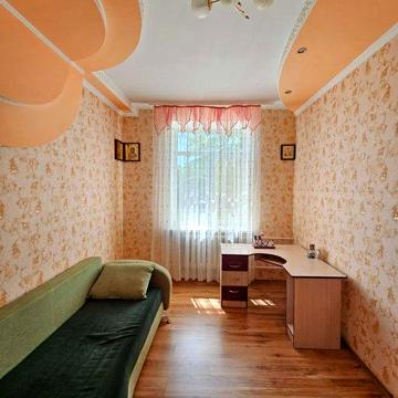 Продается 2-комн. сталинка на Карачунах, ост. Почта