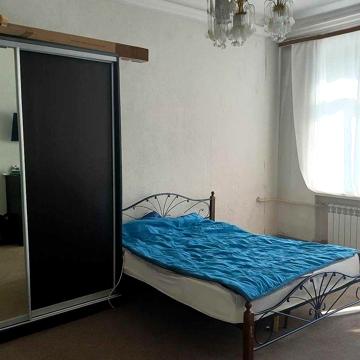 Продам 2х ком.кв 62 м.кв по пр.Незалежності (Ушакова)