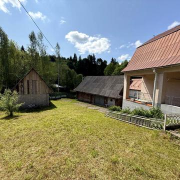 Продається файний будинок біля озера Віта