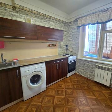 Оболонський просп., 43