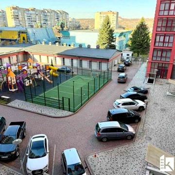 Продаж три кімнатної квартири у обжитій новобудові Івано-Франківськ