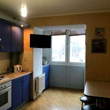 Народицька вул., 17
