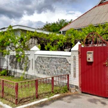 Продається будинок в с. Шкарівка