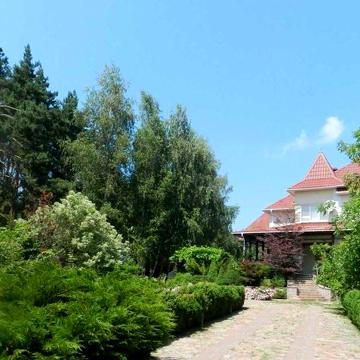 Хлепча. Ліс та р.Стугна. 4 спальні, ГЕНЕРАТОР, басейн, сауна, ПІДВАЛ