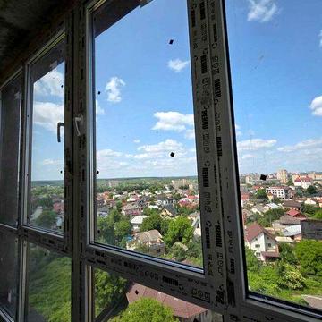 Продається видова 2-кімнатна квартира біля озера з розтермінуванням ЖК Атмосфера