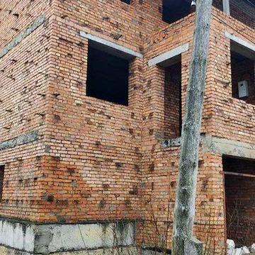 Продаж будинку на 2 входи