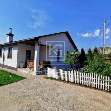 Вишнева вул.