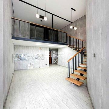 Продам 1 кімн. дворівневу квартиру на пр. Індустріальний, 6.