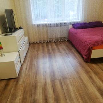 Здам 1 кв на Замостянській