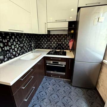 Продам 2 комнатную квартиру Большая Кольцевая 8