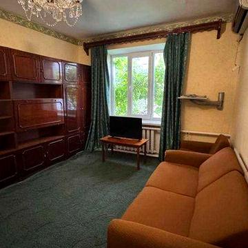 Квартира с ремонтом и мебелью недалеко от центра