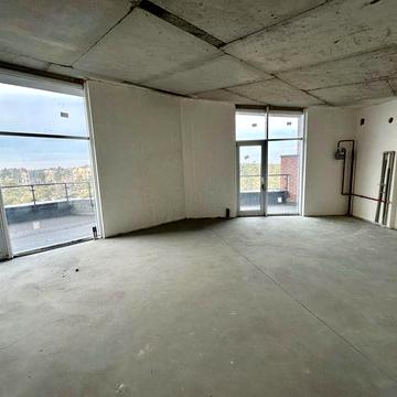 Продаж великого Пентхауса 125м2 з величезною терасою і три окремі кім.