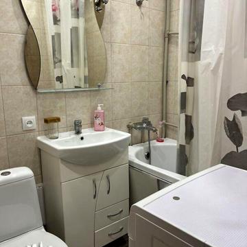 Довгострокова оренда 2к Квартира Антонова Олега вулиця