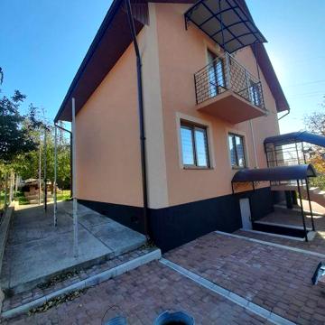 Продаж дачного будинку Чернівці