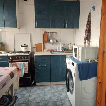 Осіння вул., 10