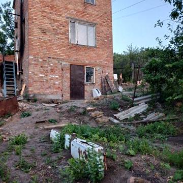 Продам дачний будинок