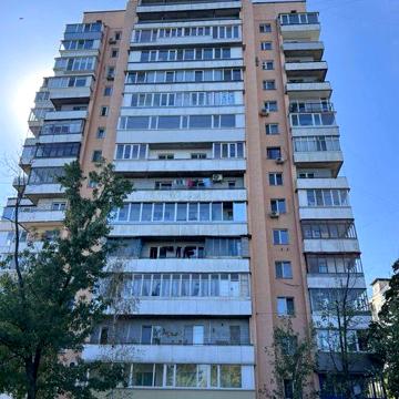 Видова Зх кімнатна квартира без ремонту