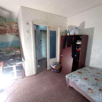 Квартира 38.4 м.кв. під ремонт вул Вітянська 1