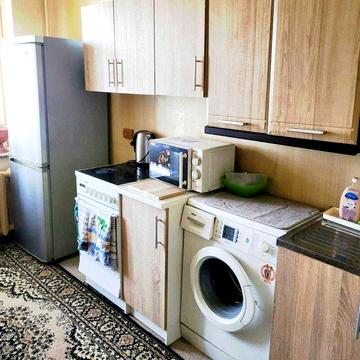 Продам 2 ком. пр. Добровольского