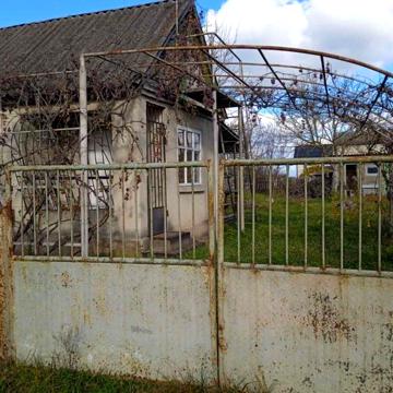 Продається дачний будинок в с. Ташки кооператив ,, Сад , є світло.