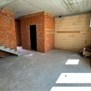 Центральный Парк. Таунзаус с центральными коммуникациями и газом.