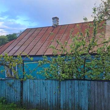 Продам будинок який поділений на дві окремі половини