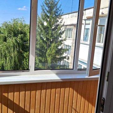 Продам теплу велику квартиру 84 м2 Конотоп Сумська область
