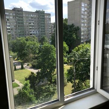 Романа Шухевича просп. (Генерала Ватутіна), 22-А