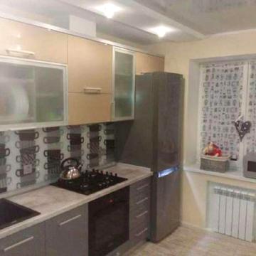 Сдам 3х квартиру на 1мкр Харьковская 9/9 все есть.