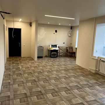 5-ти кімнатна в центрі від власника