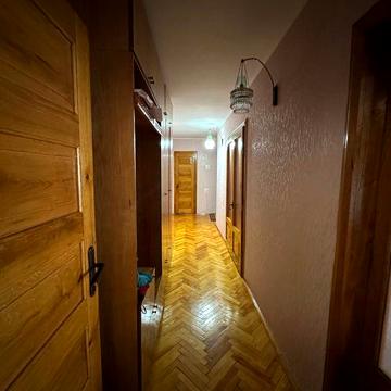 Здам в довгострокову оренду 4-кімнатну квартиру у Новояворівську