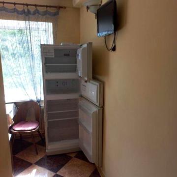 Продам двокімнатну вул:Бойчука 28 метро 7хв