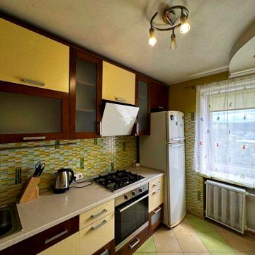 Продаж 3к квартири з ремонтом та технікою поруч з парком Письменників