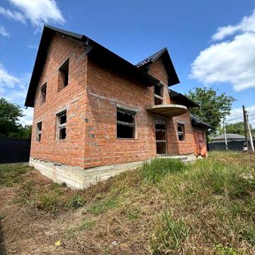 Продається недобудований будинок у Чернівцях ( Ленківці)