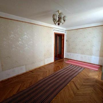 Продається 2-х кімнатна квартира в с-щі Єрки