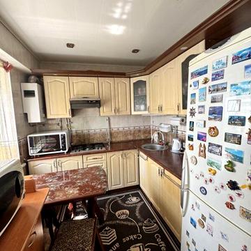 Продаж 2к Квартира Торгова площа