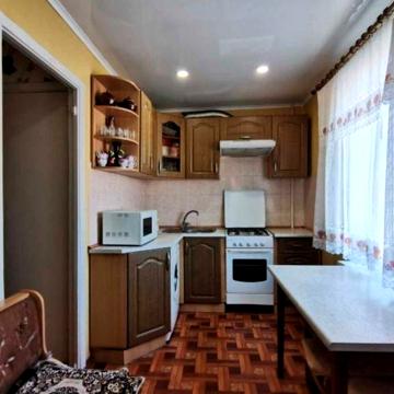 Оренда 3х кімнатної квартири у Комунарському р-ні (Космічна 93)