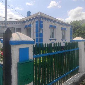 продам будинок  терміново