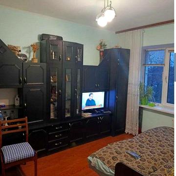 Продам 2 кім кв, Київська!!!