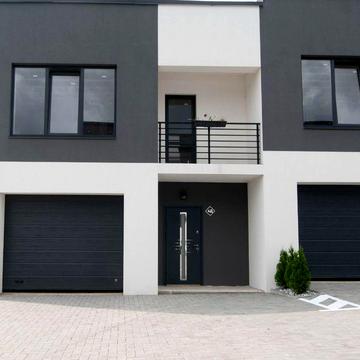 Класні Котеджі в місті з внутрішніми роботами