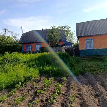 Продам будинок,в с. Кожухівка. Житомирська обл. Коростенський р-н. Жит