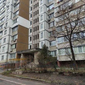 Академмістечко (метро -  600 м.),Біличі, Ірпінська 68.