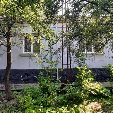 Продам будинок з меблями в м.Гайсин Вінницької обл