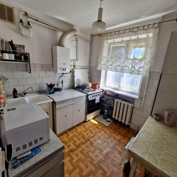 Двокімнатна квартира в цегляному будинку