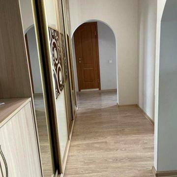 Продається 3 -кімнатна квартира