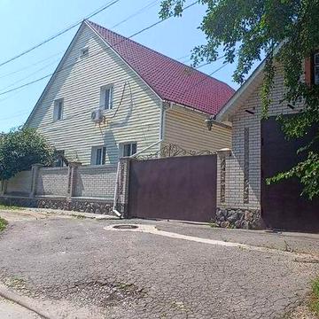 Продам  СВІЙ будинок,10 сот,центр.водопровід,центр.каналізація