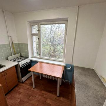 Здолбунівська вул., 3